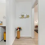 House Adriano Villa