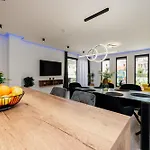 House Adriano *