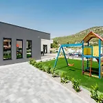 House Adriano Vrsine