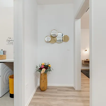 House Adriano Villa