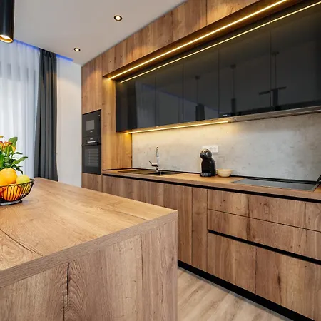 House Adriano *
