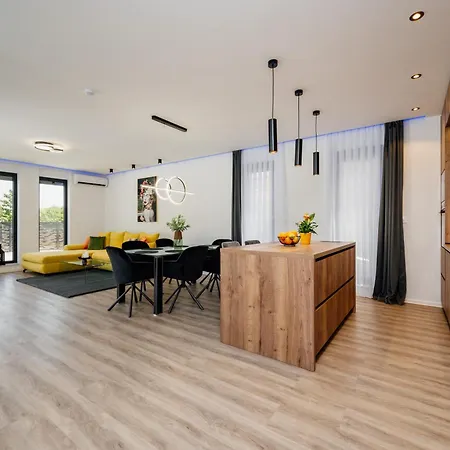 Villa House Adriano Vrsine