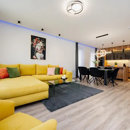 House Adriano Villa *